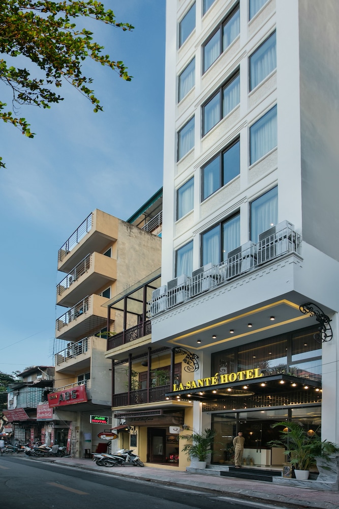 La Sante Hotel Spa 43/48
