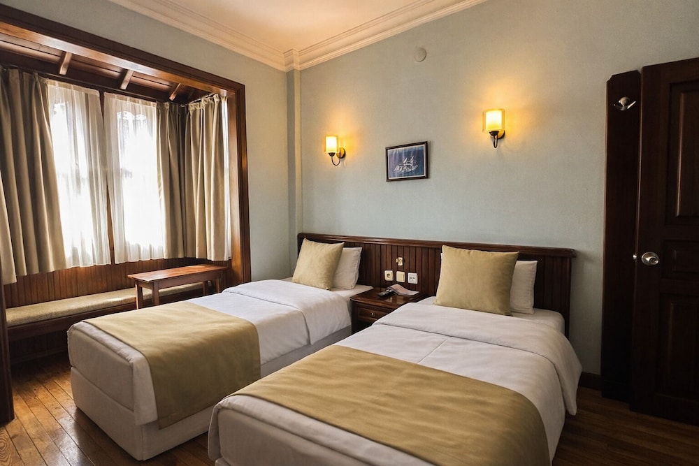 Denizci Hotel 7/48