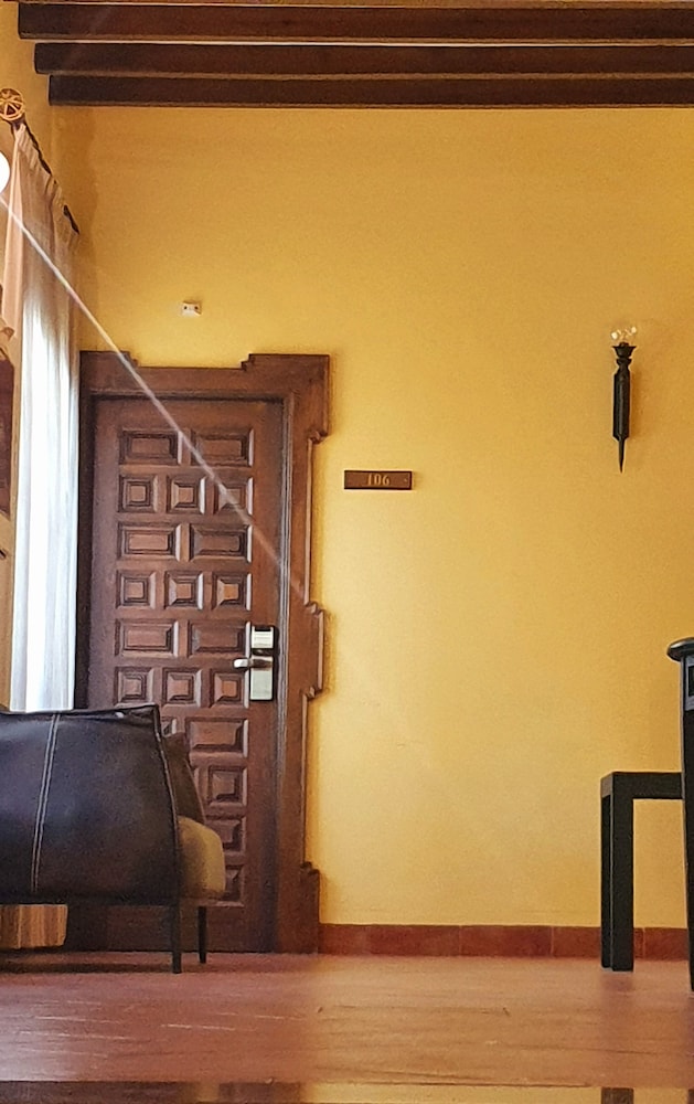 Coso Viejo Hotel 37/61