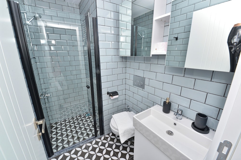 C Suites Antalia 48/50