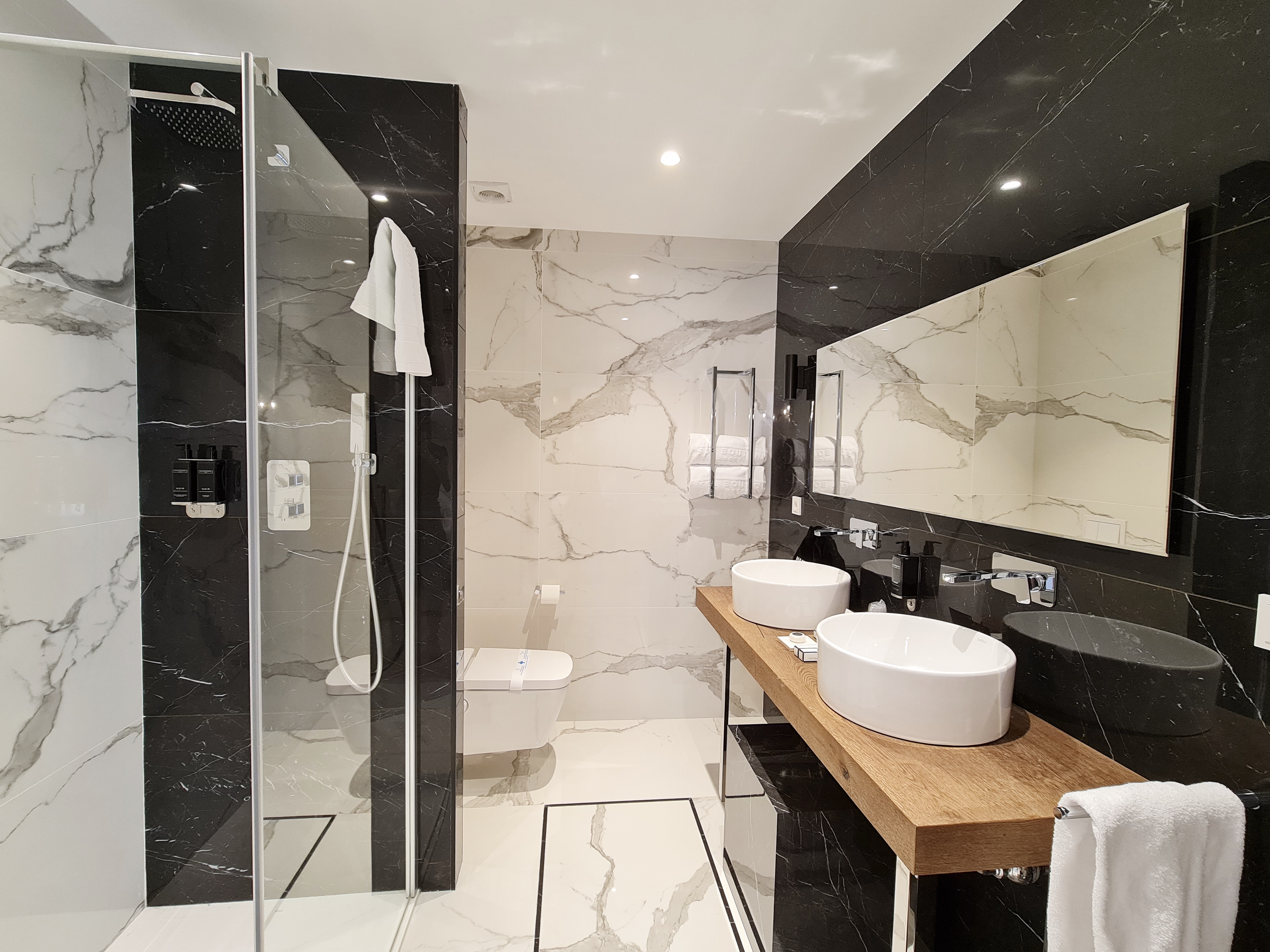 Sol Boutique hotel 54/63