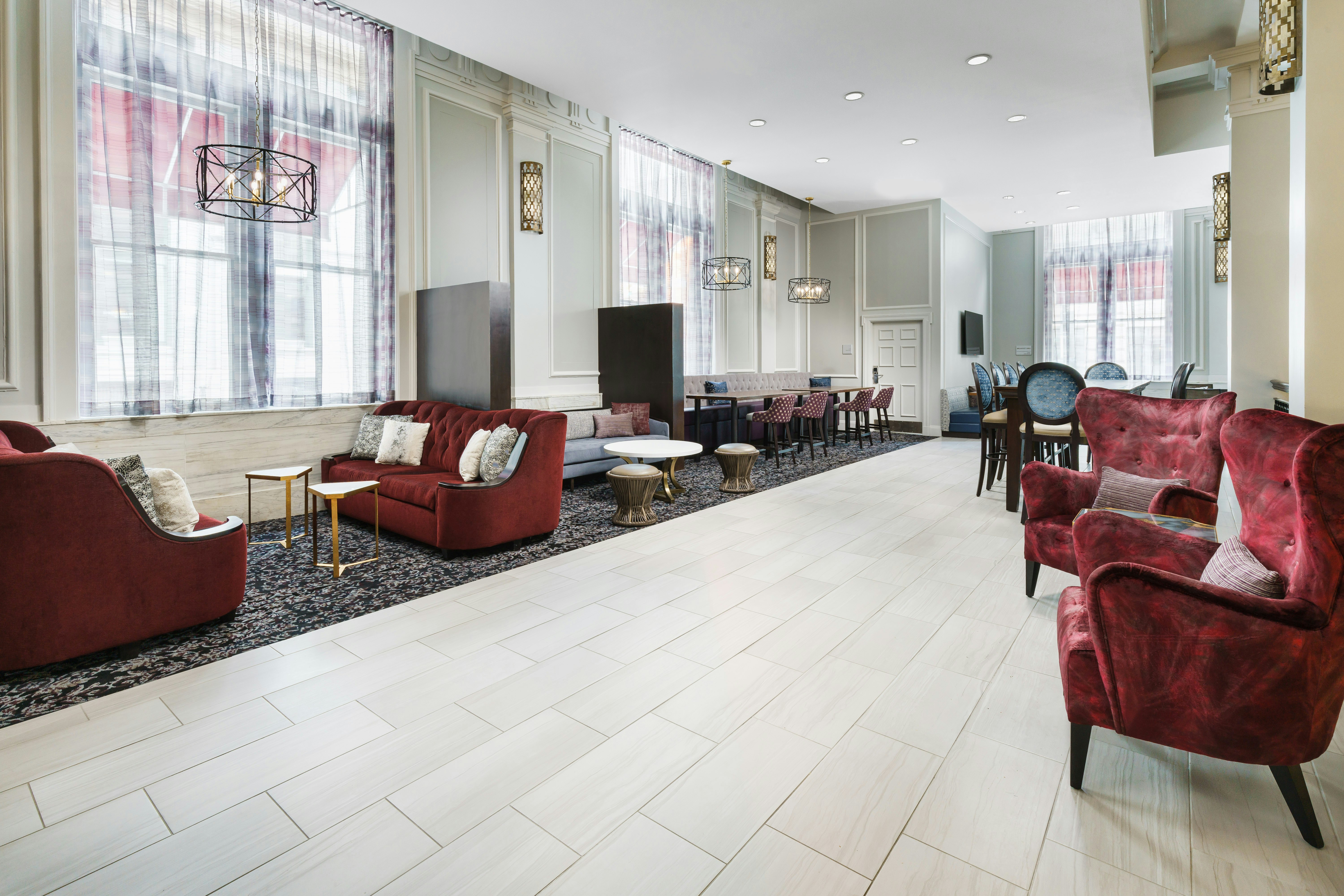 Hampton Inn and Suites Baltimore Inner Harbor 23/41