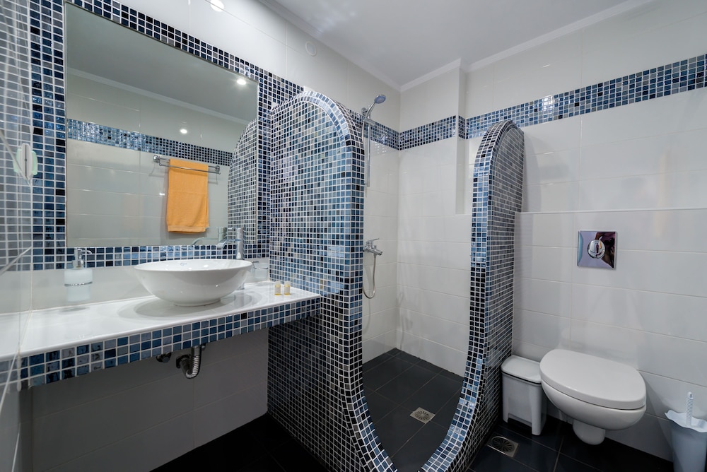 Akis Hotel 47/50