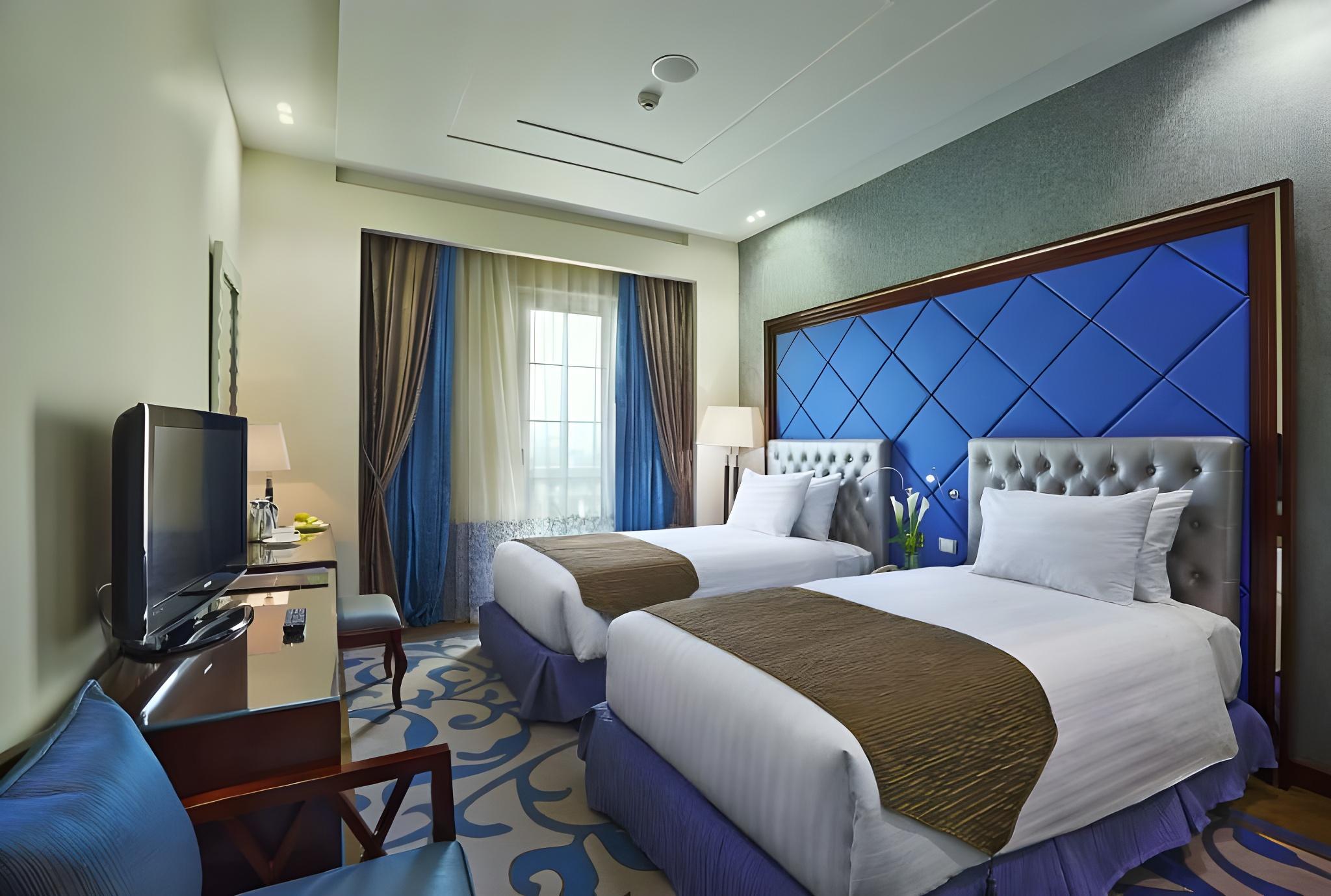 Deluxe, Triple, Single Bed