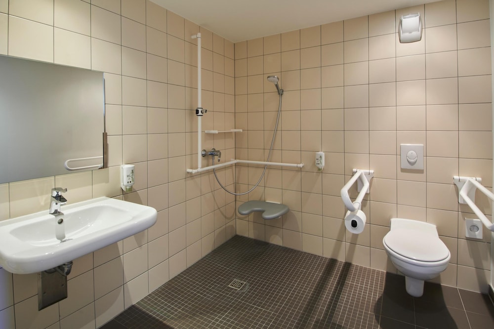 B B Hotel Frankfurt Airport 46/48