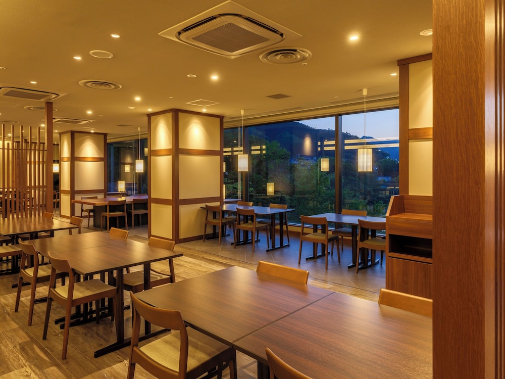 Kamenoi Hotel Ome (ex. Kanpo No Yado Oume) 37/48