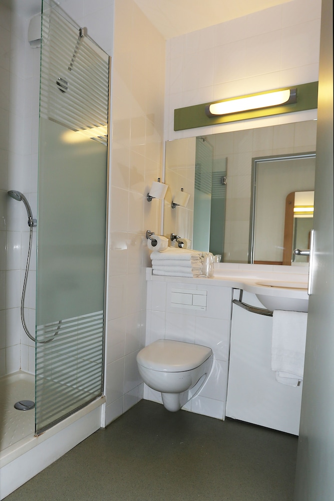 Ibis Budget Toulon Centre 38/67