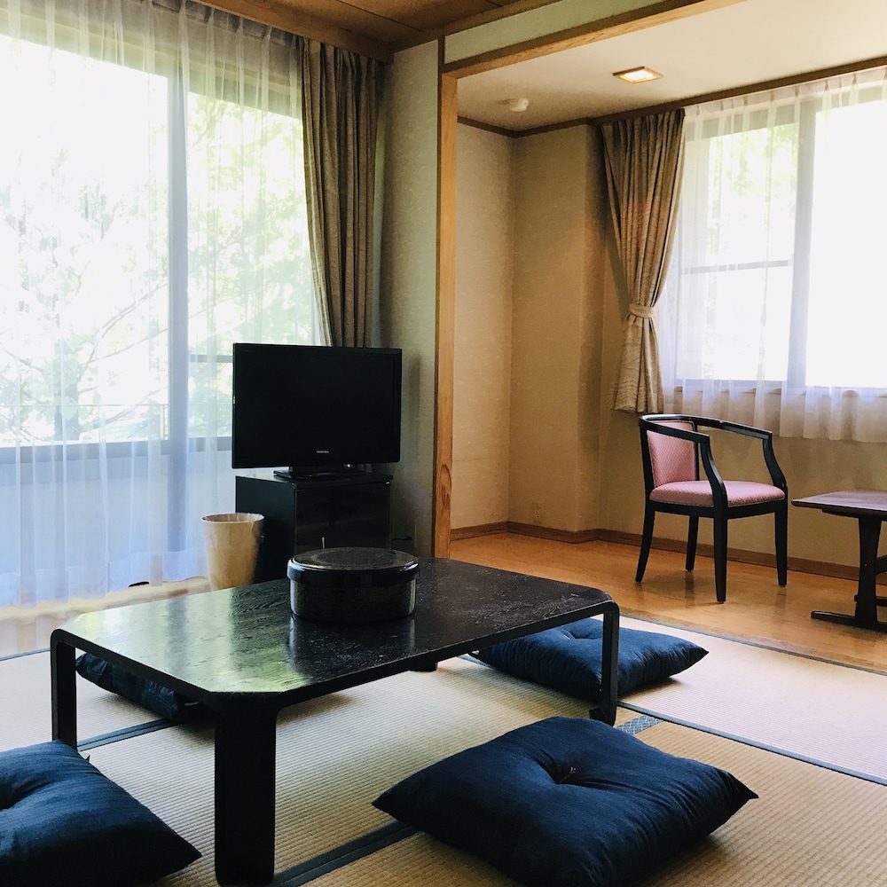 Lake Side Nikko Hotel 54/68