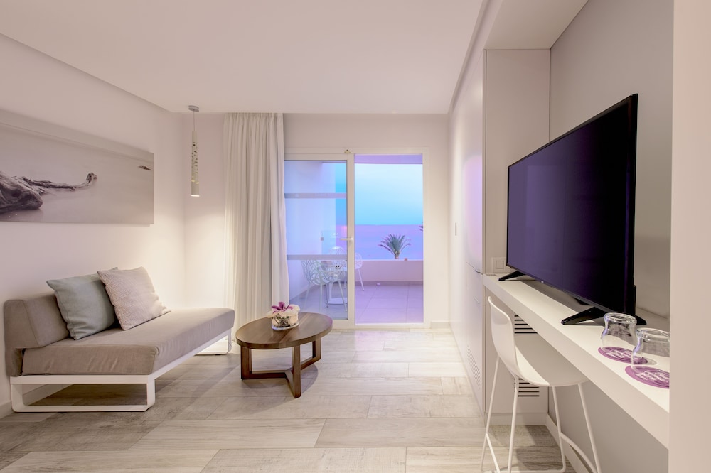 Hotel Garbi Ibiza & Spa 24/39
