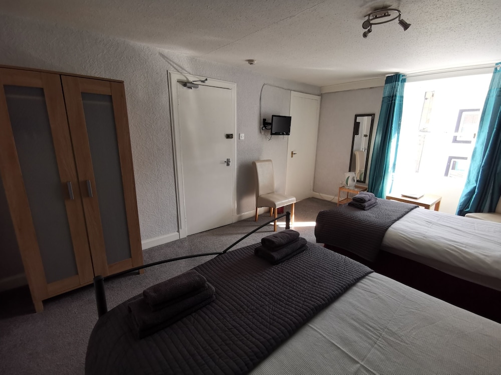 St Ronans Hotel (ex Oyo) 9/26