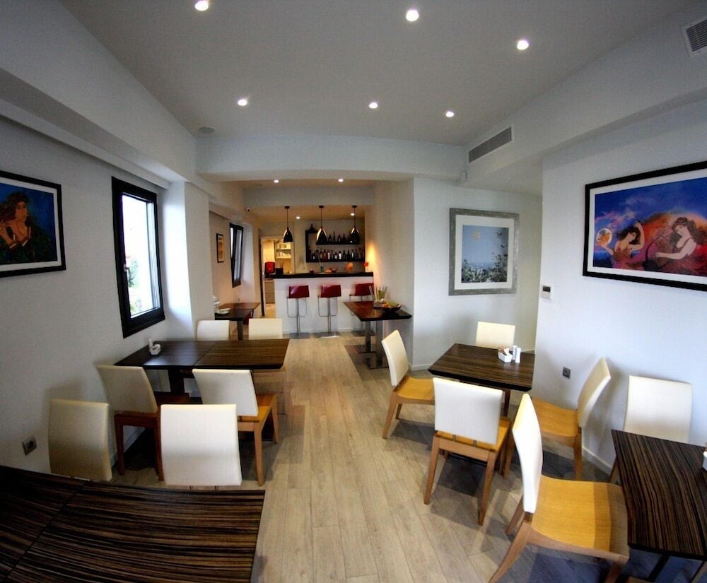 Aura Boutique Hotel 35/51