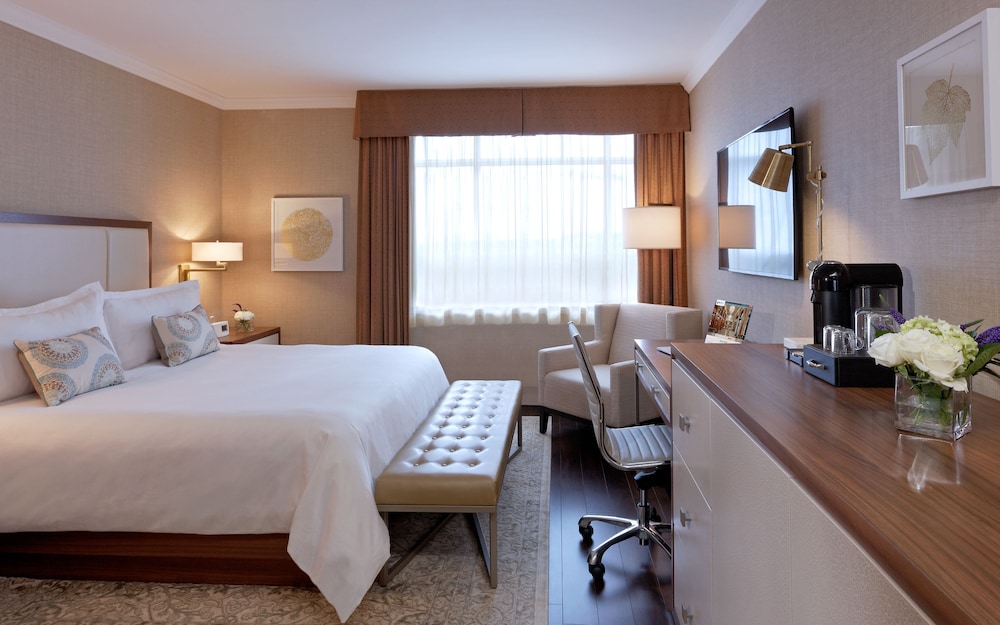 Lord Nelson Hotel And Suites 26/61