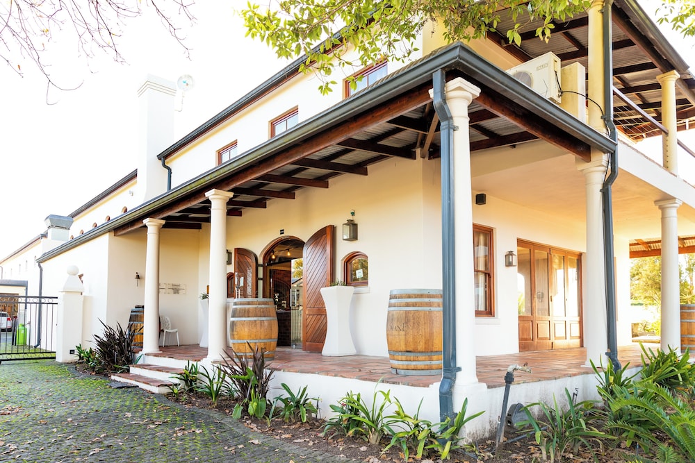 Lovane Boutique Wine Estate & Guesthouse 2/48