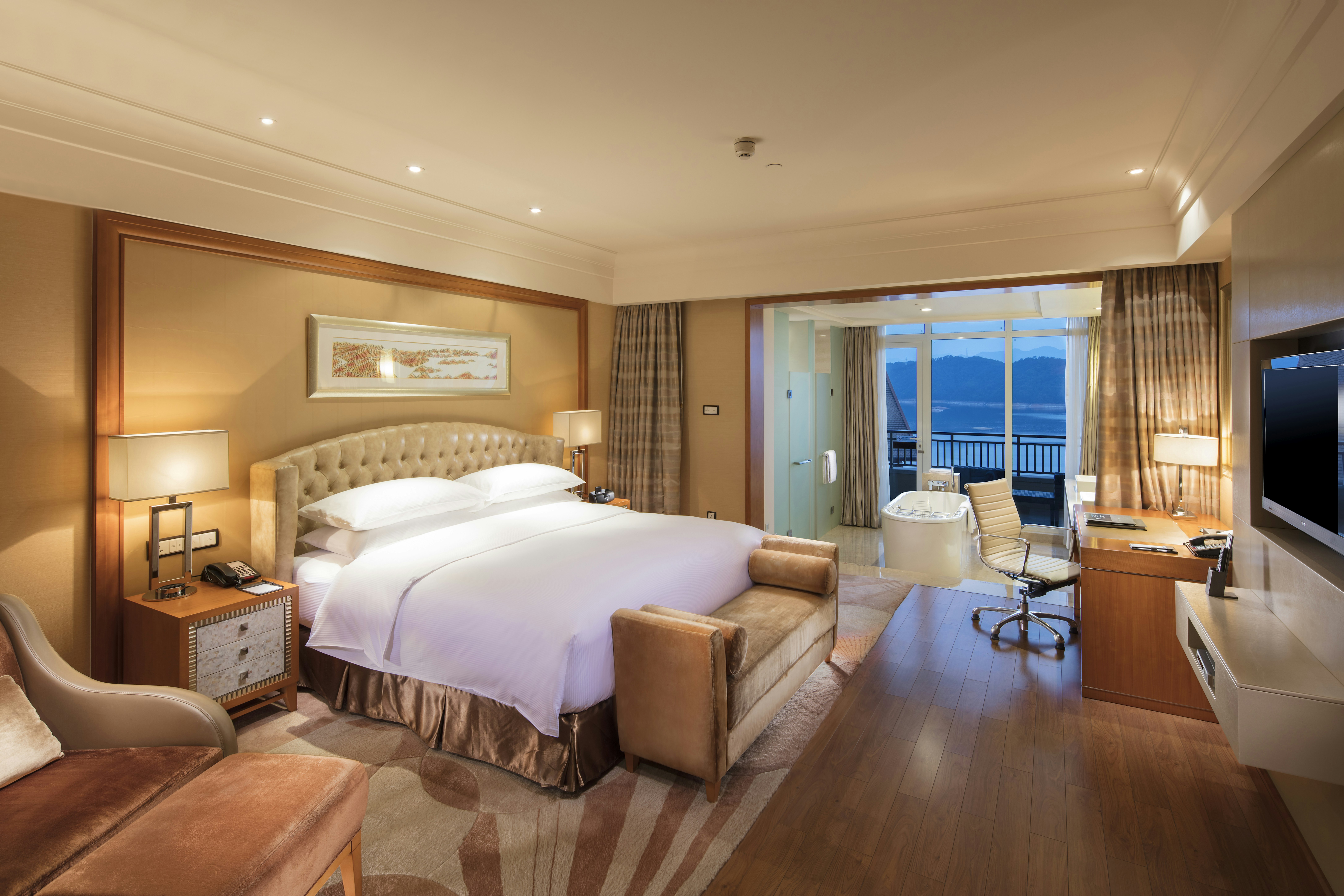 Hilton Hangzhou Qiandao Lake Resort 10/37