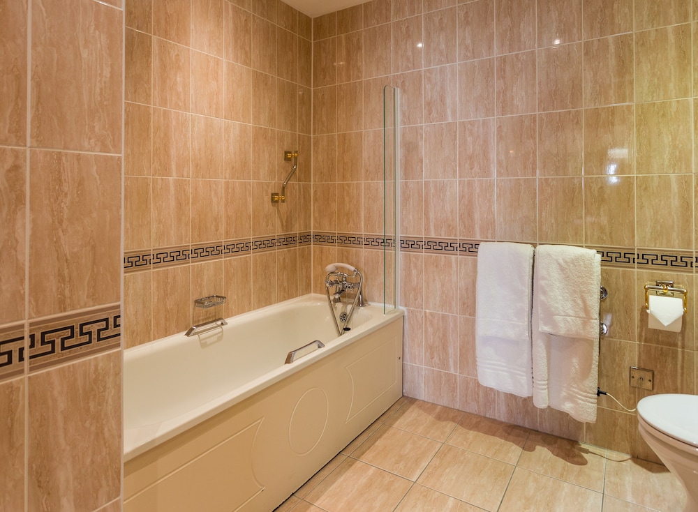 The Imperial Hotel Torquay 25/45