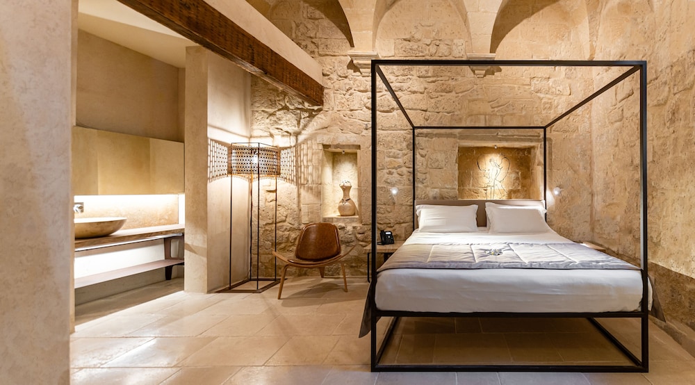 Pollicastro Boutique Hotel 24/69