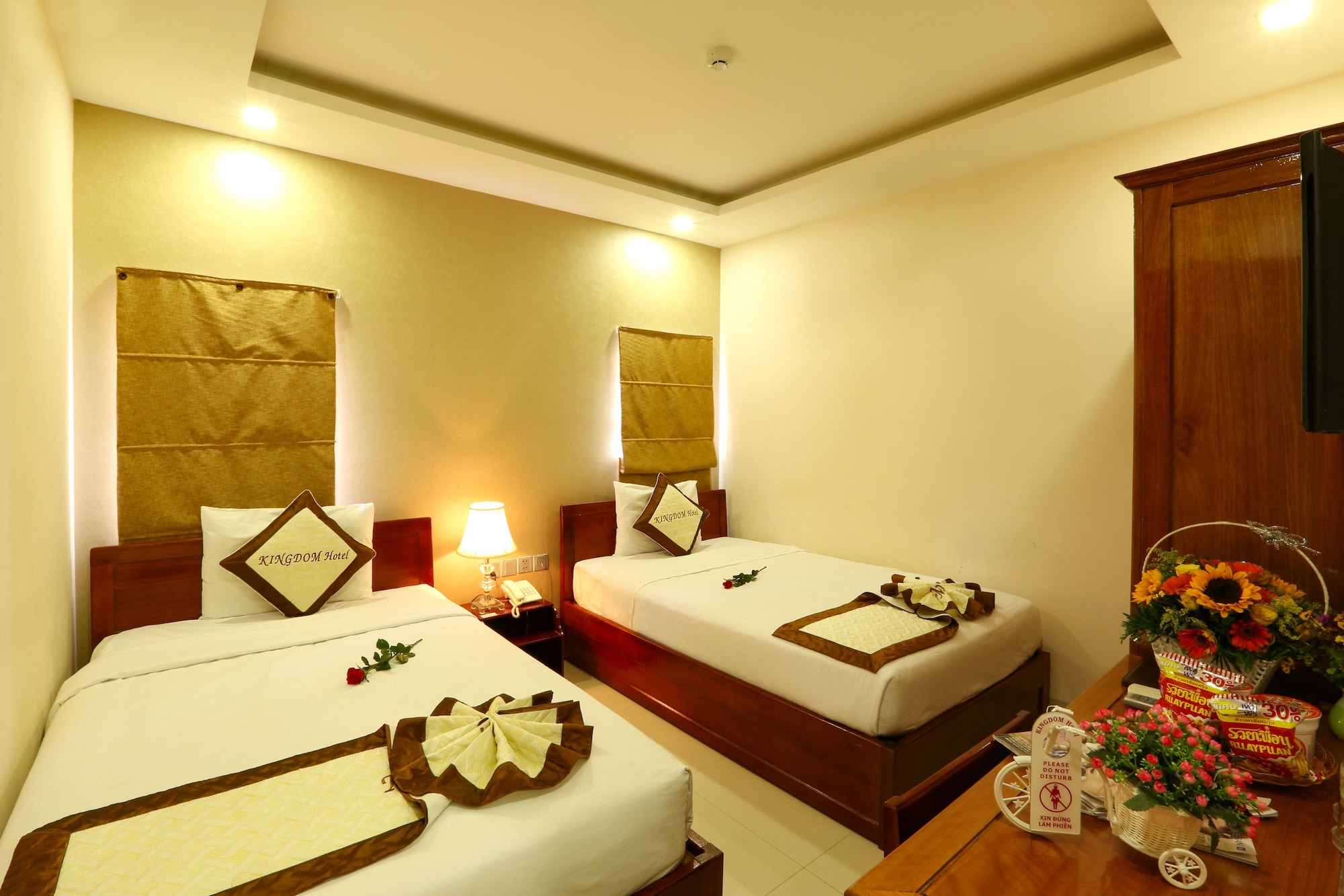 SUPERIOR, TWIN BEDS