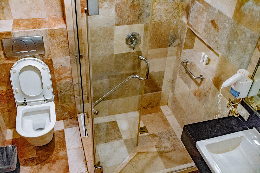 Crown Regency Courtyard Resort 15/18