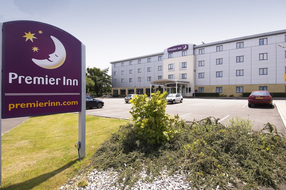 Premier Inn Poole North in POOLE