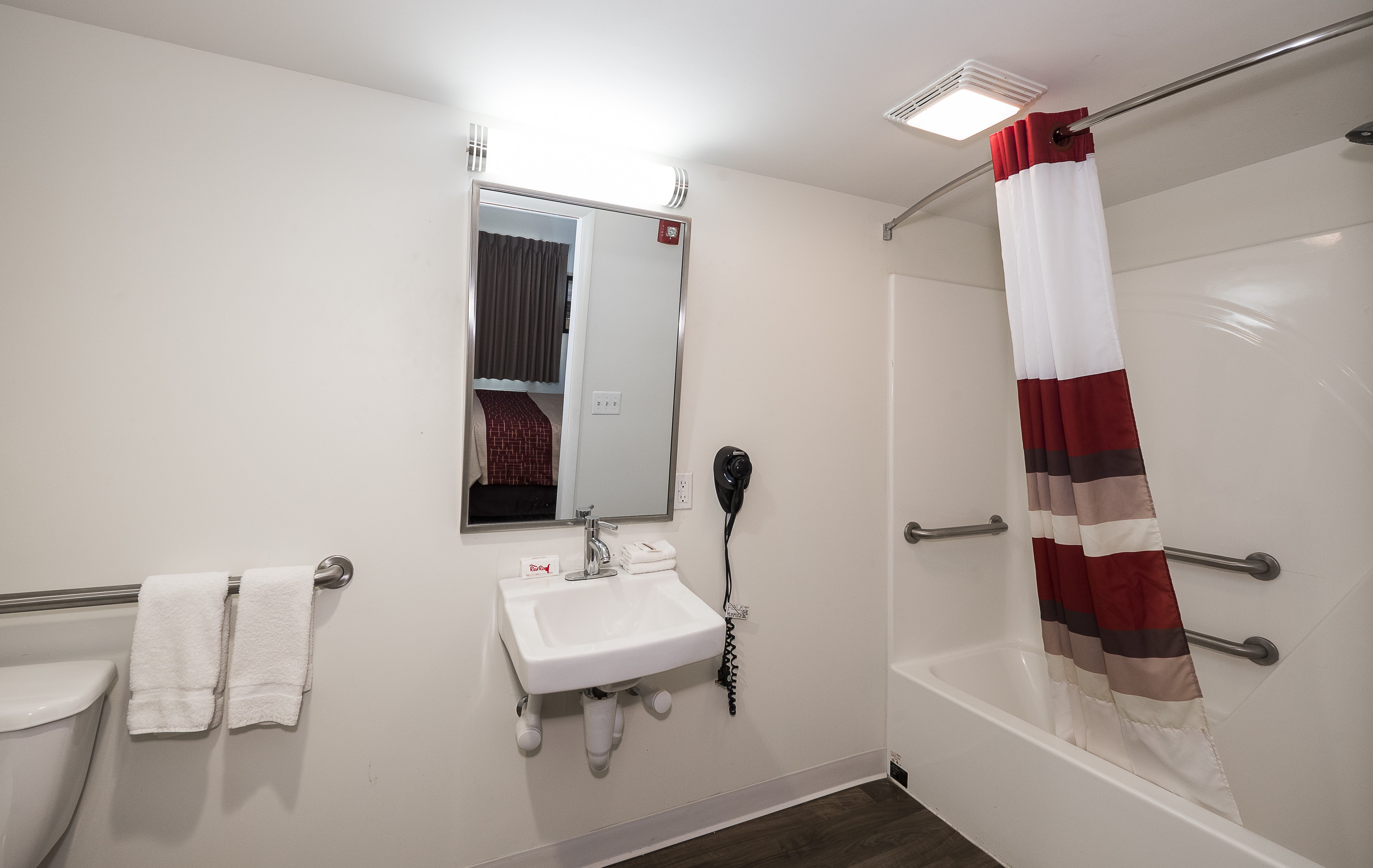 Red Roof Inn Lancaster Strasburg 21/21