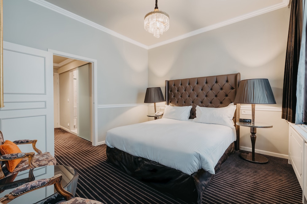 SUPERIOR, DOUBLE BED