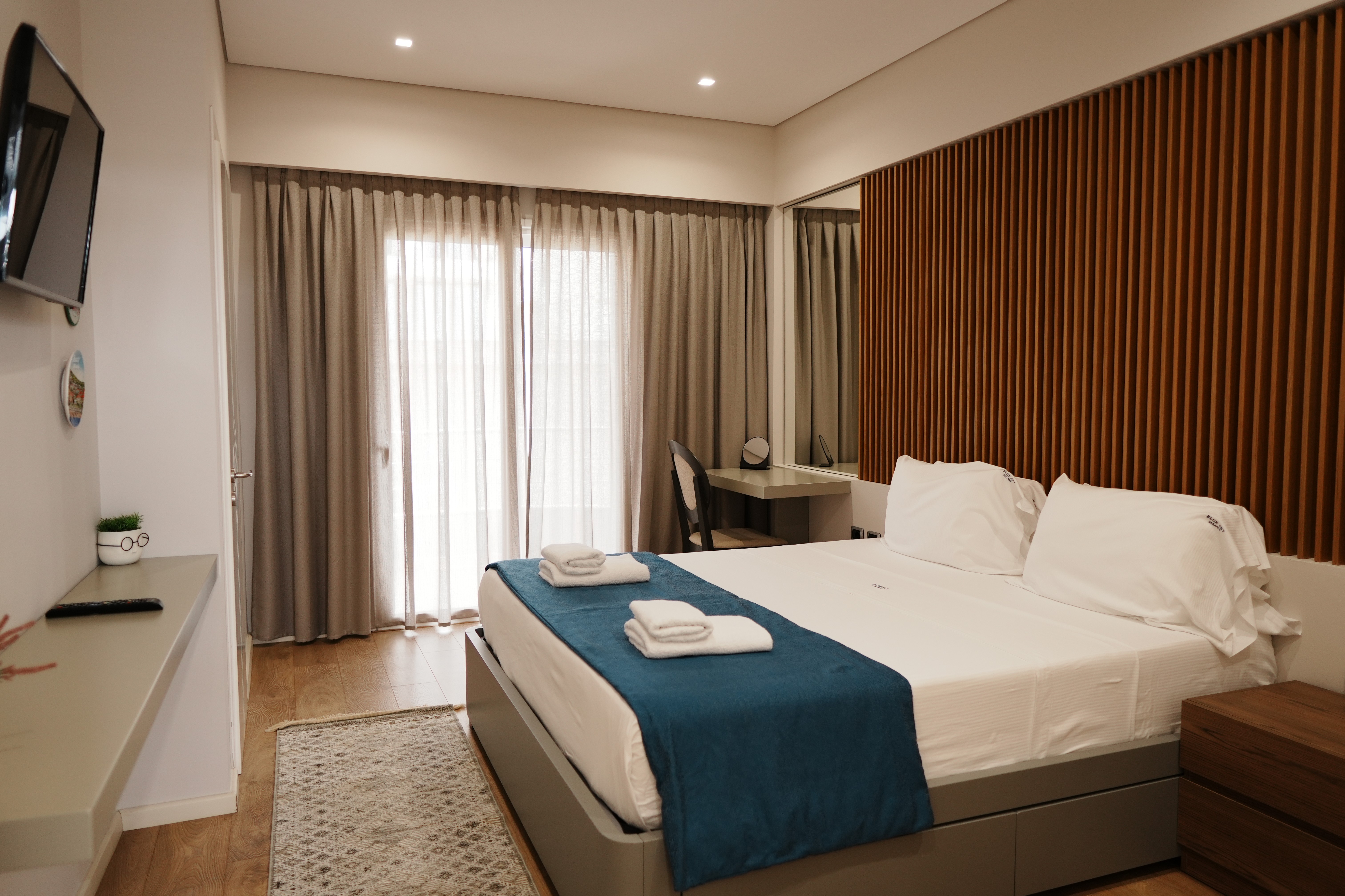 جناح سوبيريور بإطلالة على البحر بشرفة، Blue Sky Hotel 5/10