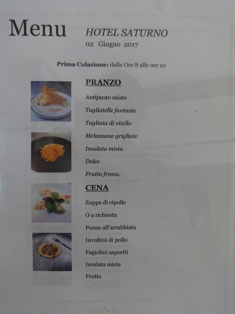 Hotel Saturno 10/30
