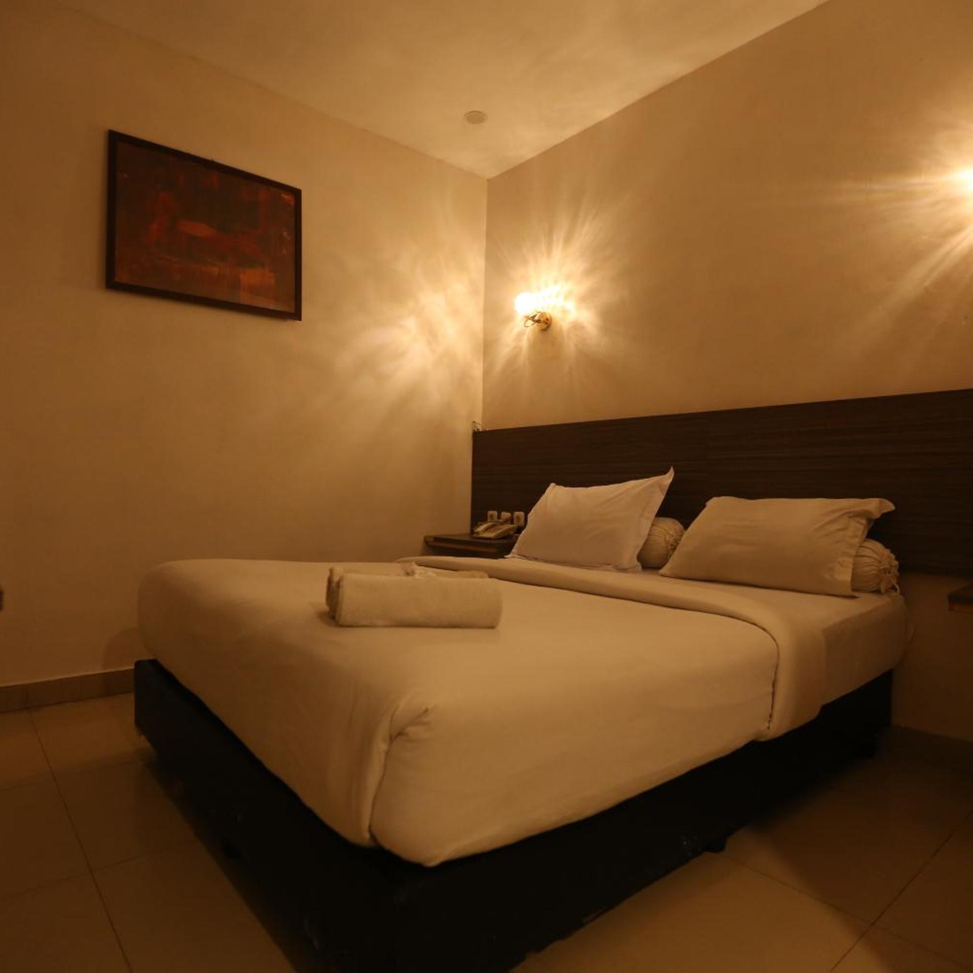 De'Tonga Hotel 32/58