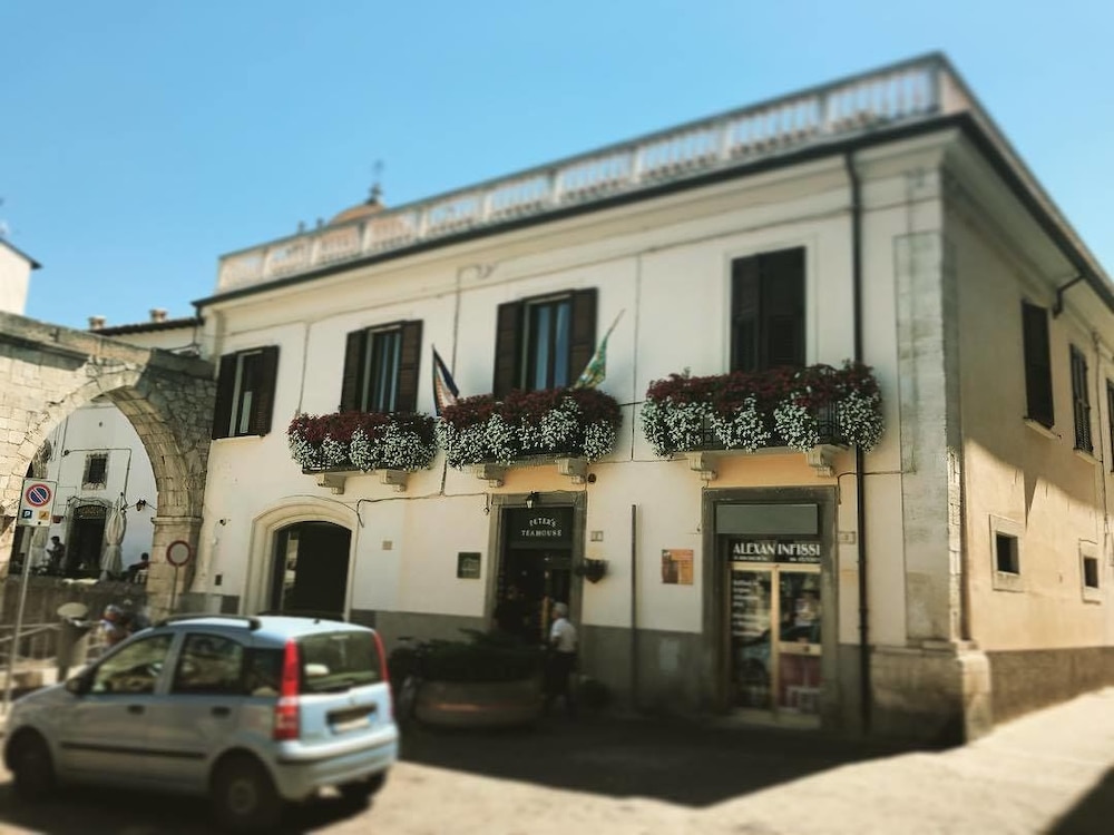B&B Sei Stelle 23/25