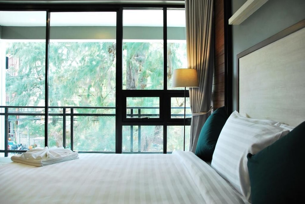 Bluemoon Hotel Cha-Am 19/59