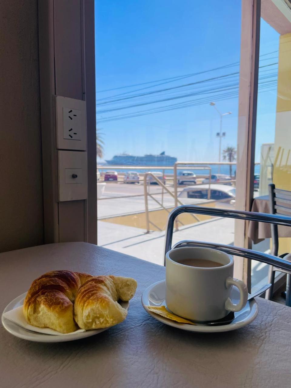 Costanera Hotel 36/52
