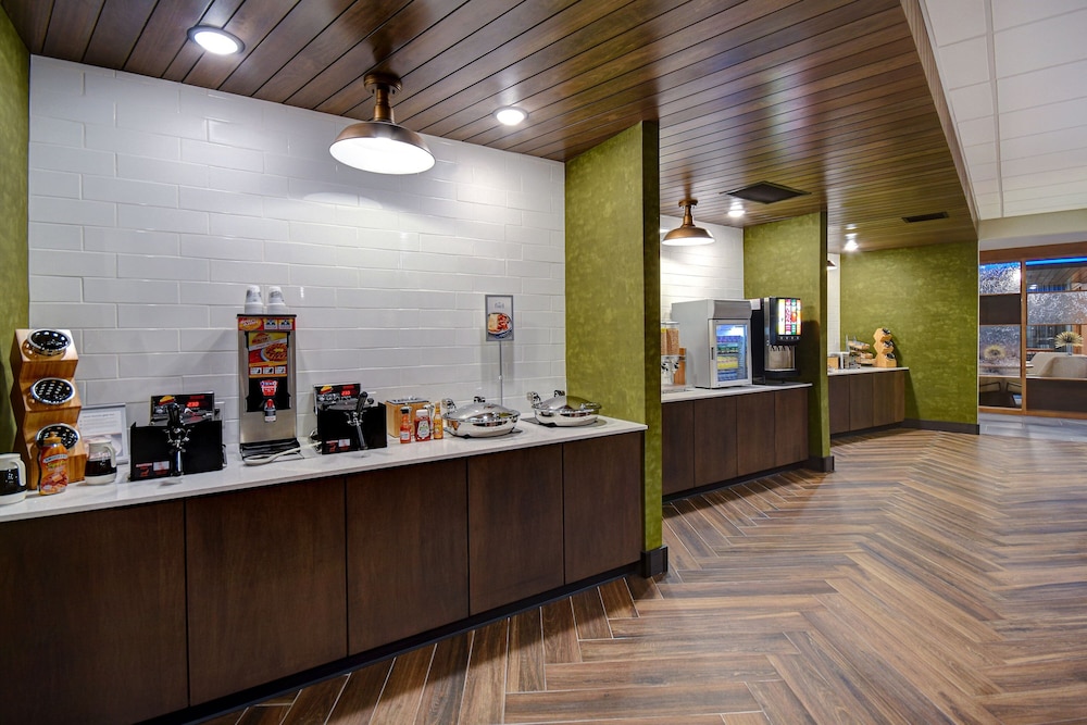 Fairfield Inn & Suites by Marriott Grand Rapids Wyoming 5/36