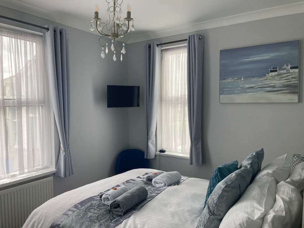 Bentley Lodge 18/50