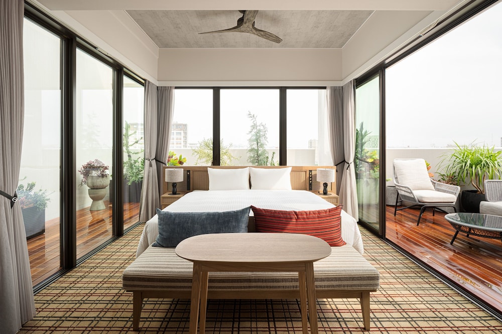 EXECUTIVE, KING BED, OUTDOOR BATH, TERRACE