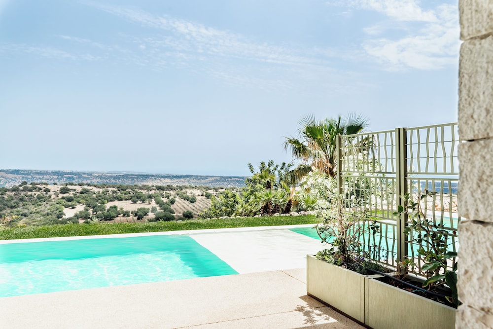 Relais Chiaramonte 59/68