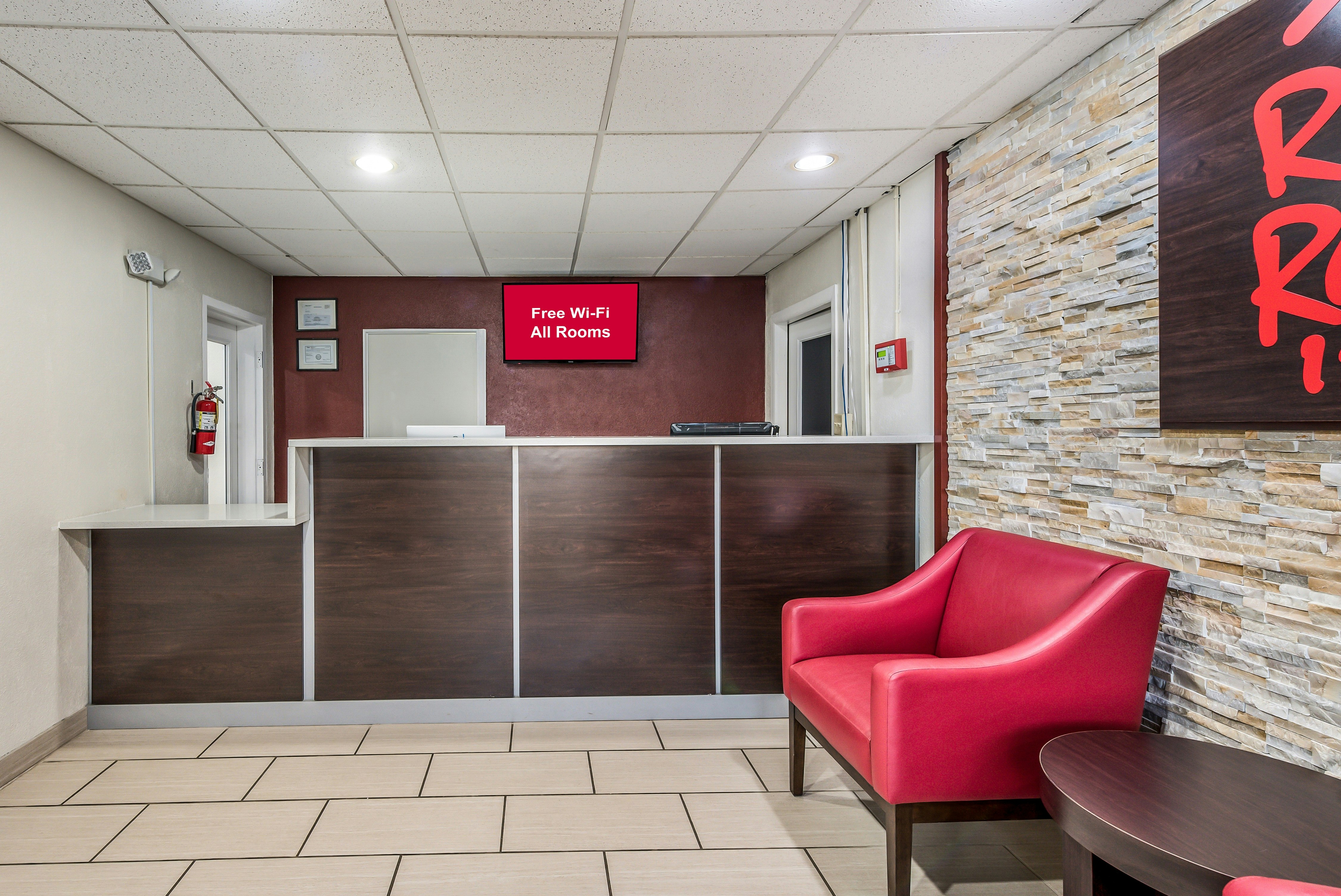 Red Roof Inn & Suites Wapakoneta 6/31