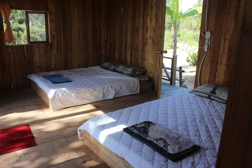 WOODEN, BUNGALOW, 2 DOUBLE BEDS