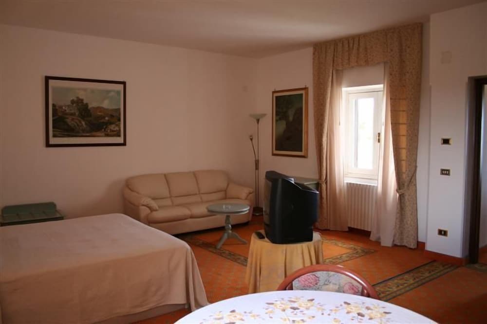 Hotel Incanto 7/20