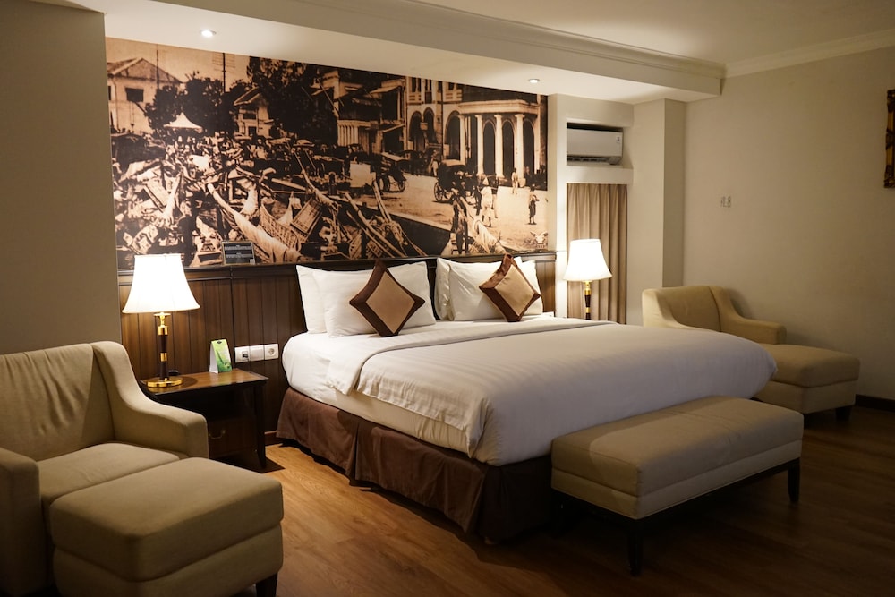 Varna Culture Hotel Soerabaia 14/49