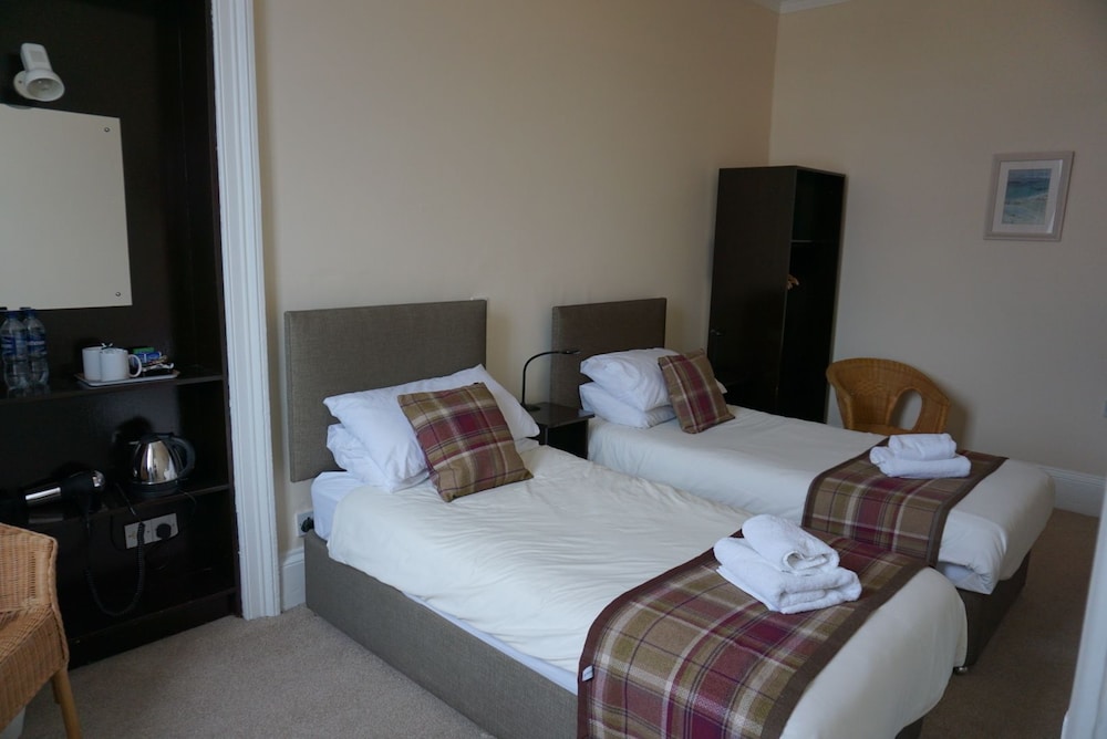 The Kelvin Hotel 10/62