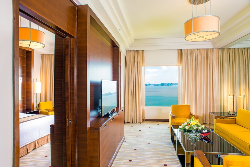 Royal Halong Hotel 41/70