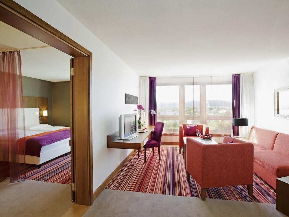 Movenpick Hotel Zurich Airport 25/68