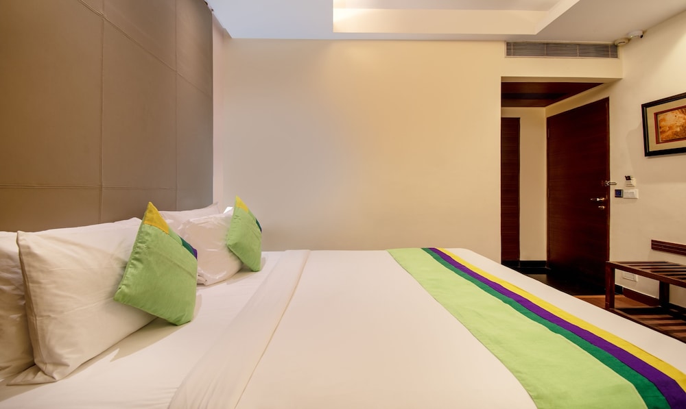 CABANA HOTEL 18/41