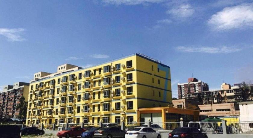 7 Days Inn (Beijing Panjiayuan Antique City) 7/35