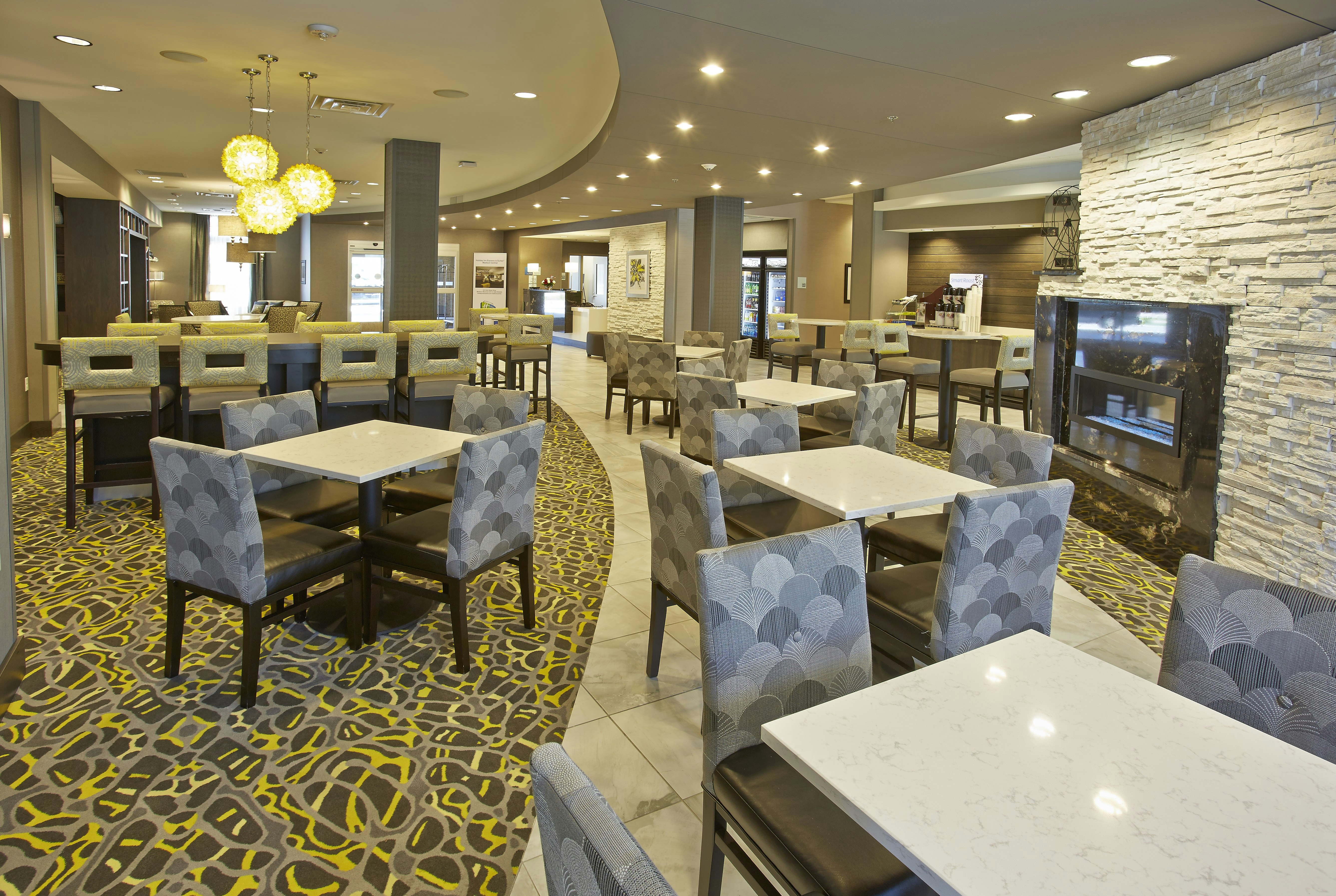 Holiday Inn Express Suites Madison Central 48/68