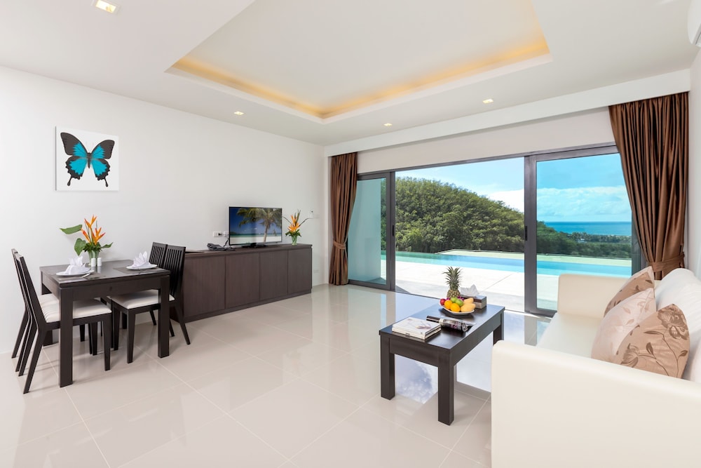Patong Bay Hill Resort 45/70