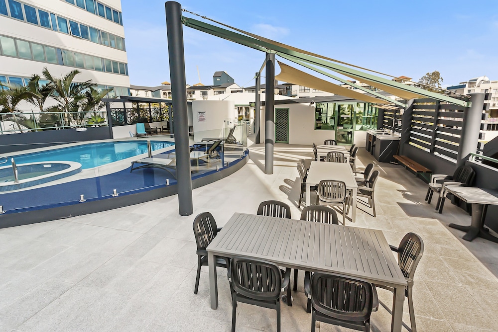 KEY LARGO MAROOCHYDORE 65/72