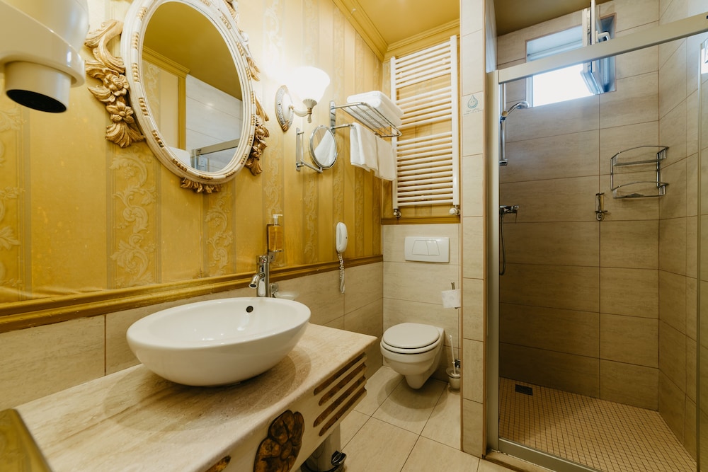 Topaz Boutique Hotel 30/37