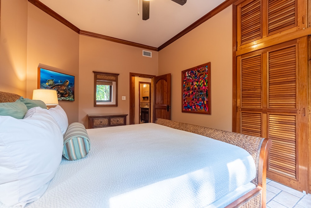 1 BEDROOM, SUITE, SEA VIEW
