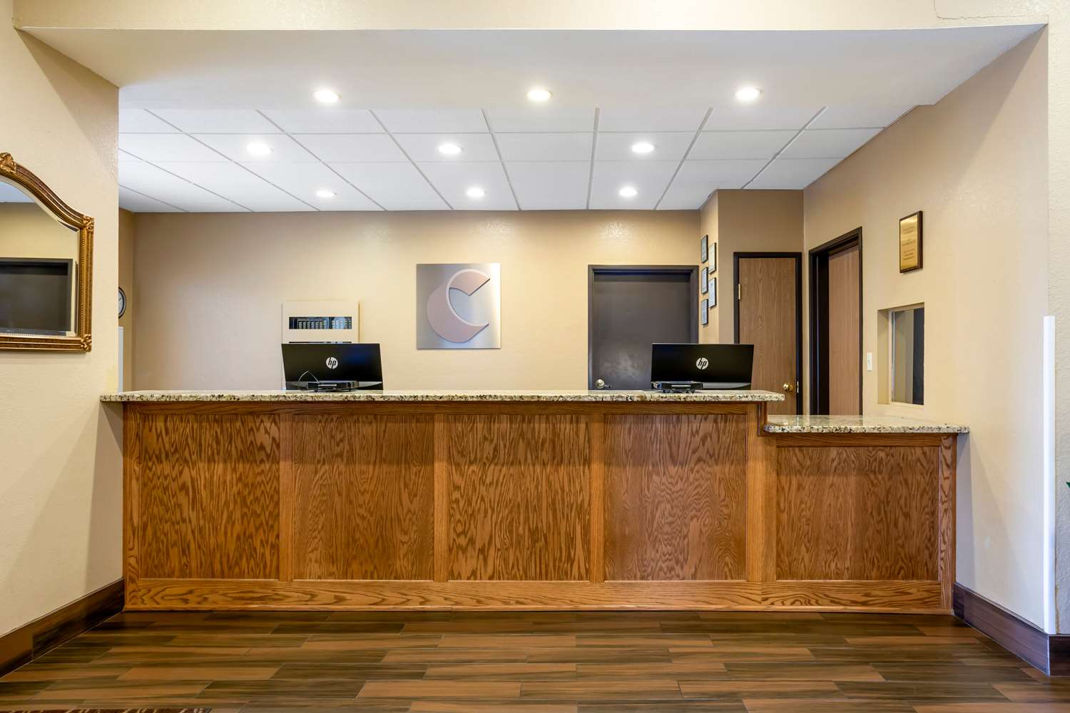 Comfort Inn & Suites Pittsburg, KS 1/16